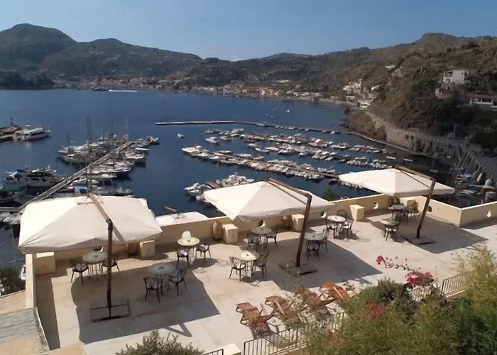 A Pinnata Липари