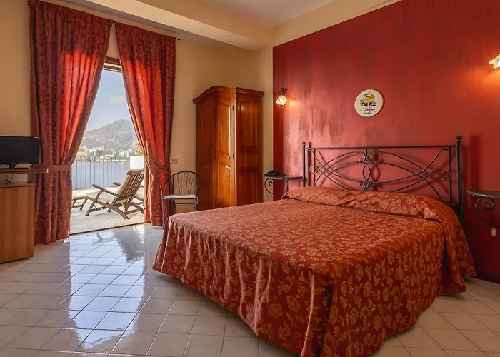 Hotell A Pinnata Lipari (Isola Lipari)