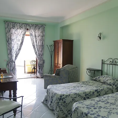 Hotel A Pinnata 4*