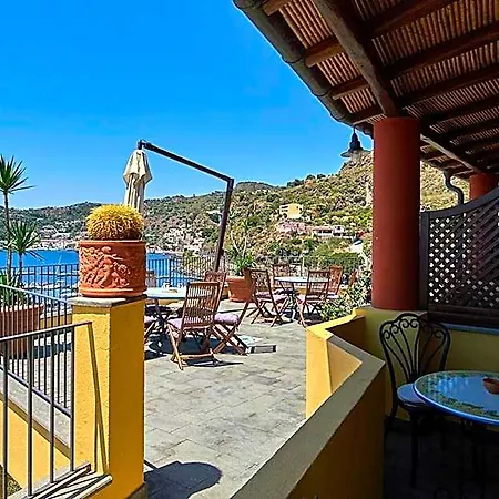 A Pinnata Lipari (Isola Lipari)