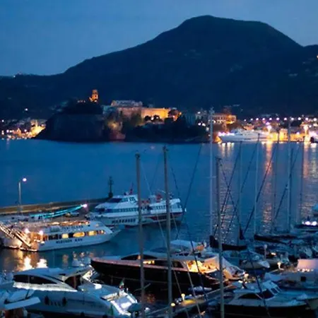 A Pinnata Hotel 4*