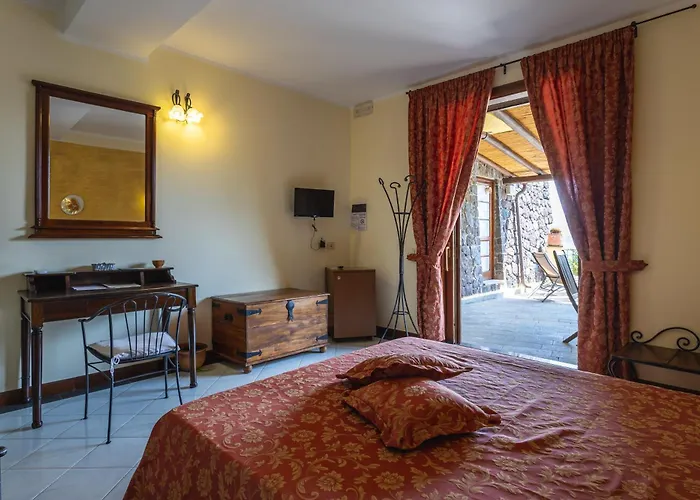 A Pinnata 4* ليباري